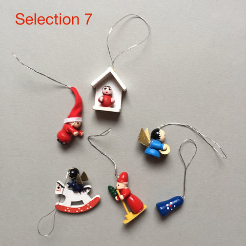 Small Christmas Hanging Ornaments 6x