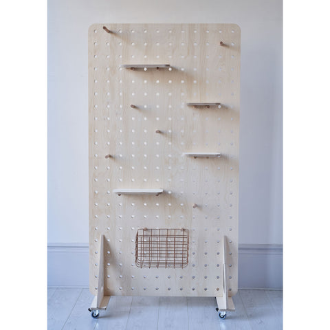 Free-standing room divider with wheels